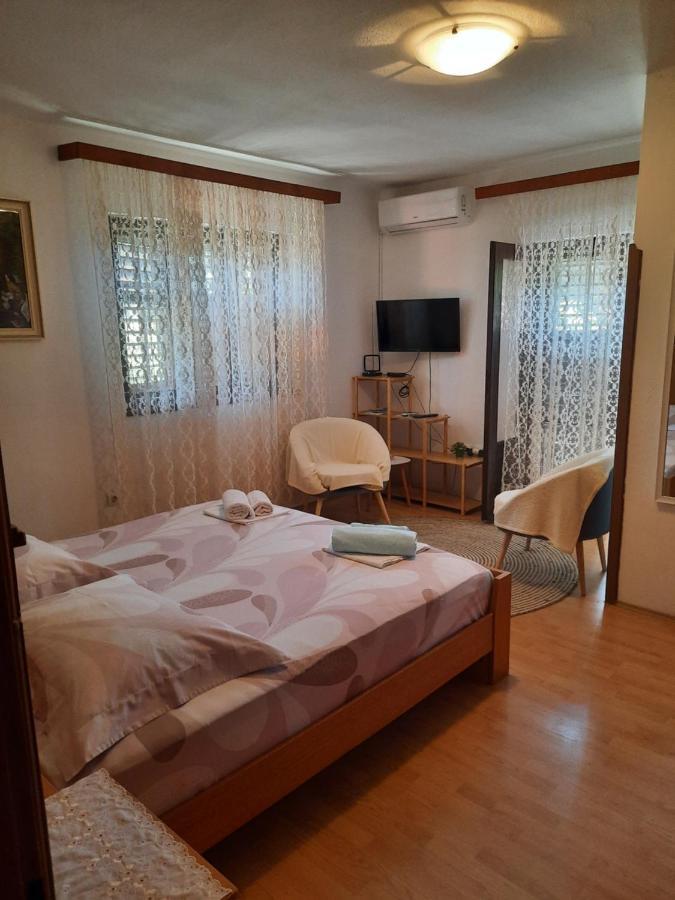 Manda Ljubetić Apartment Sutivan Bagian luar foto