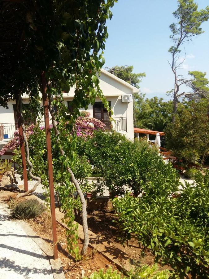 Manda Ljubetić Apartment Sutivan Bagian luar foto