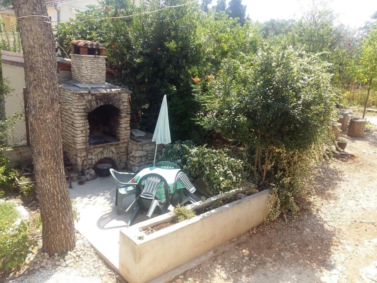 Manda Ljubetić Apartment Sutivan Bagian luar foto